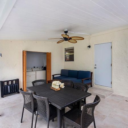 Chic Downtown Vacation Home And Guest Home Уест Палм Бийч Екстериор снимка