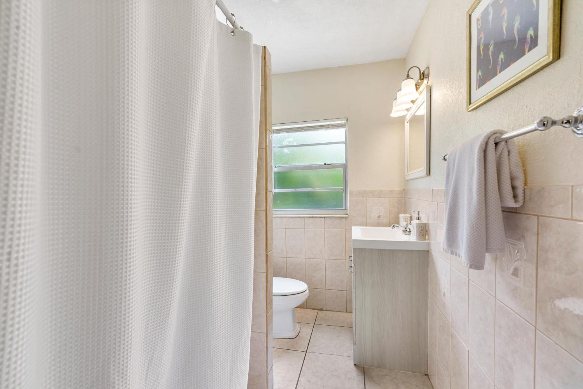Chic Downtown Vacation Home And Guest Home Уест Палм Бийч Екстериор снимка